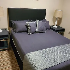 *** Gasthuis Double Bedroom Ierland